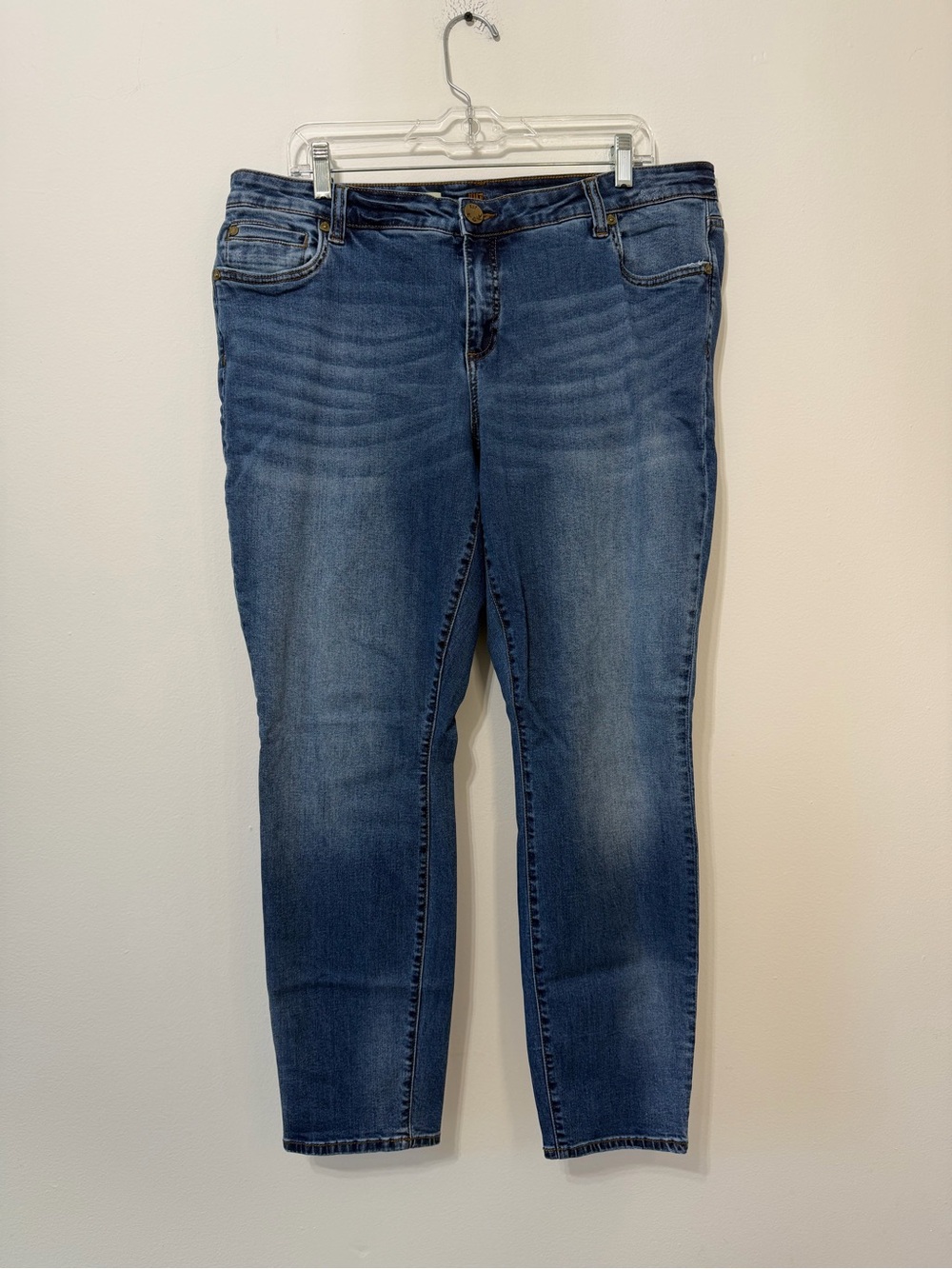 Kut from the Kloth Boyfriend Jean Size 16W